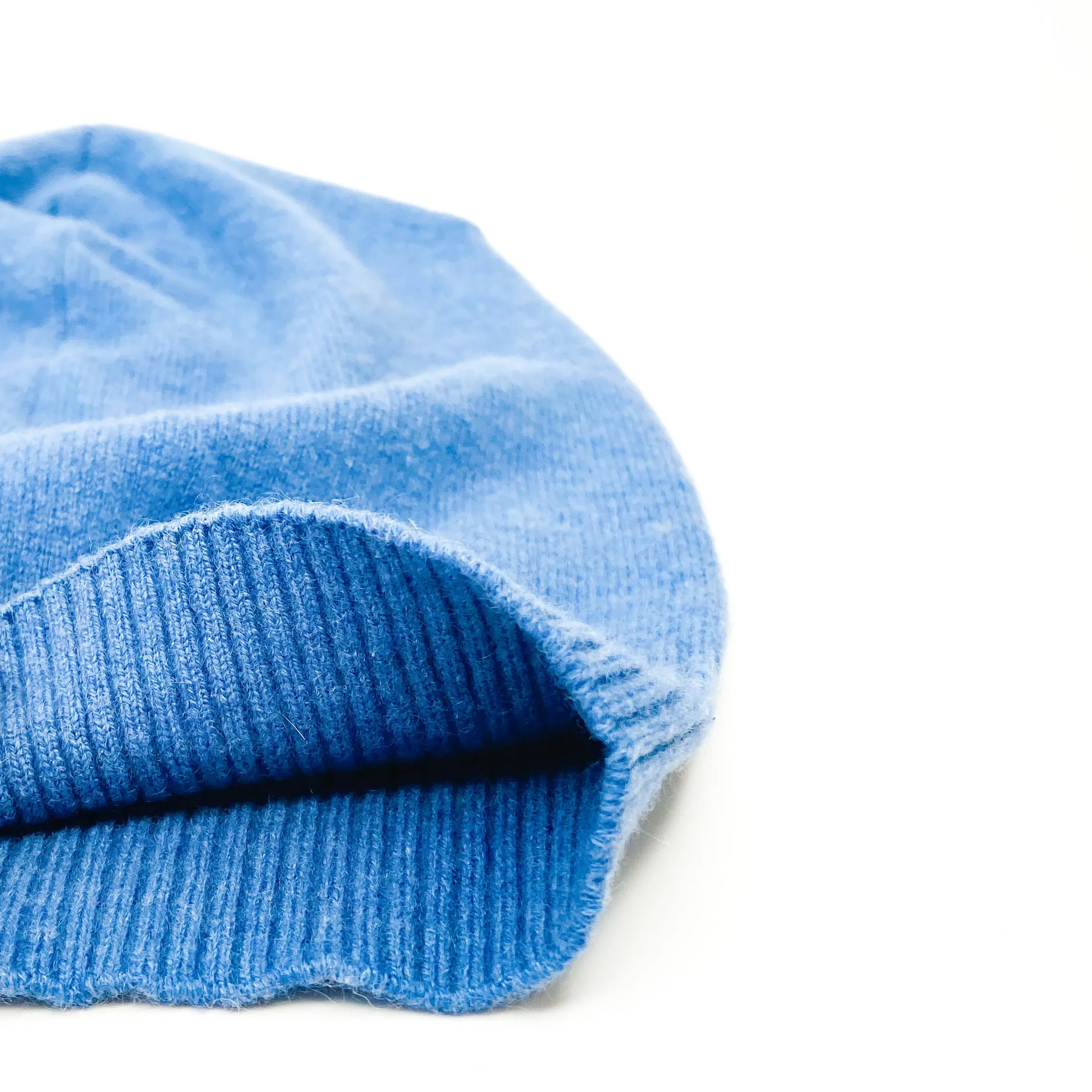 CASHMERE BEANIE | XL Dusty Heather Blue