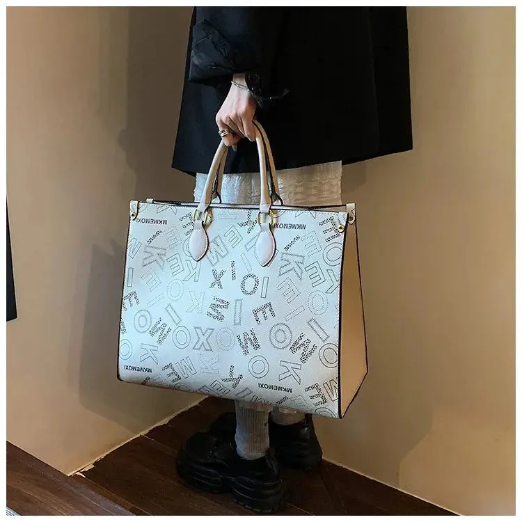 Large Capacity Handbag Female 2023 Cross border New Fashion Atmosphere Large Capacity Old Flower Tote Handbag Commuter Women's Bag