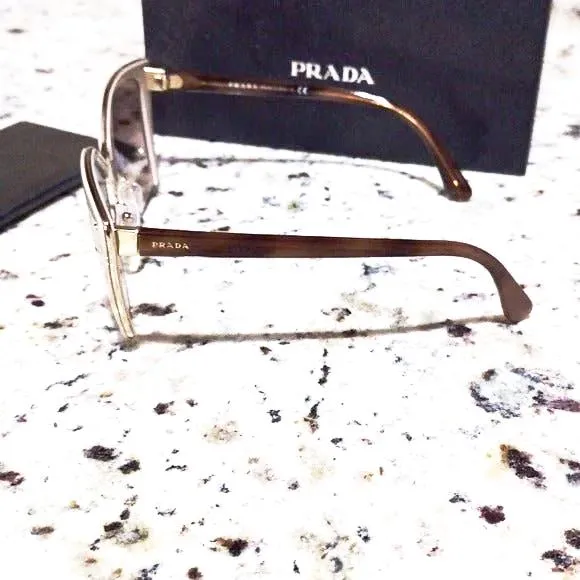 Prada woman sunglasses spr 56T new