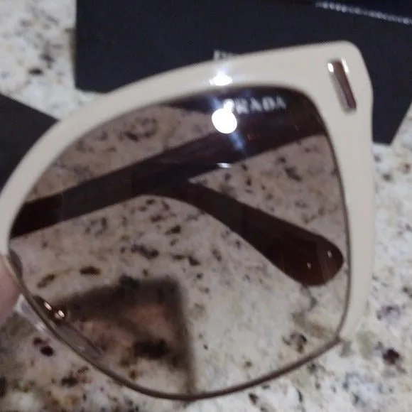 Prada woman sunglasses spr 56T new